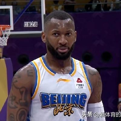 爱体育的笨小孩：CBA联赛的赛场上，本轮