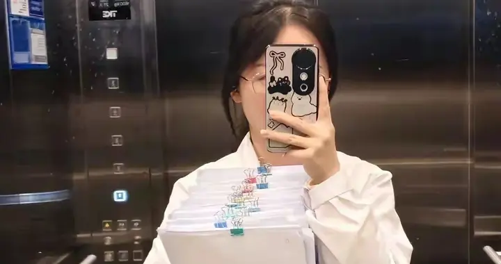 湘雅研究生坠江后续，朋友：她以前很开朗，同行医生：医学生很苦