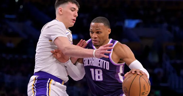 125-101！湖人终结3连败，替补神兵天降，老詹折叠背扣引惊叹