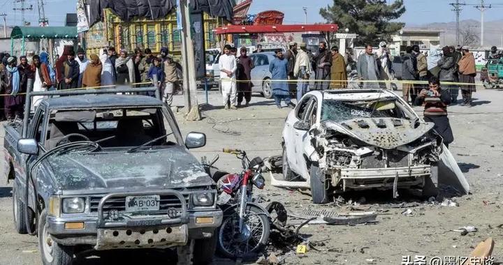谁碰中巴项目灭谁？瓜达尔港遇袭，48小时击毙177人，中方4字回应