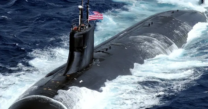 美核潜艇撞击事故两年后，我国海军透露：两年前曾有一次绝密任务