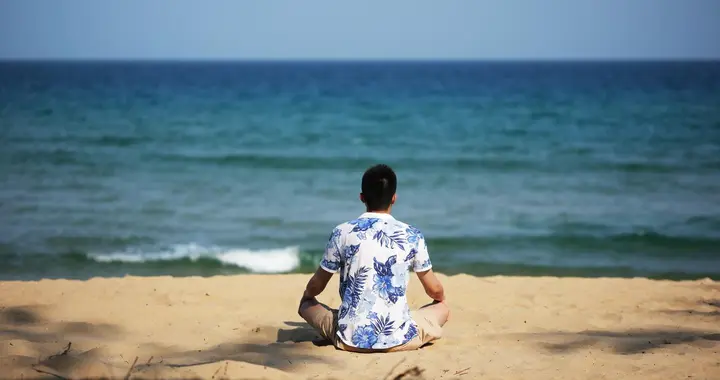 《道德经》：人一定要到托举滋养你的地方去