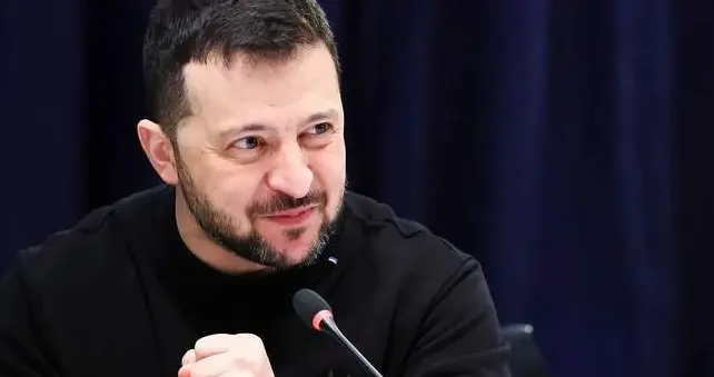 出大事了！乌克兰首都爆发混乱，泽连斯基被逼宫，美俄法选边站