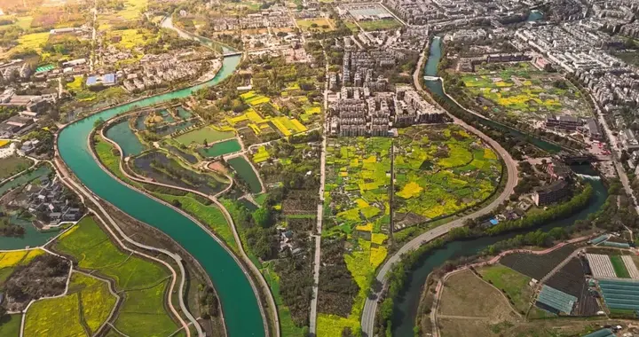 开局两条河，“装备”全靠拼，成都“国字号”再+1？