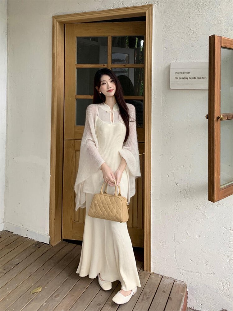 小白裙订婚礼服气质超好看无袖挂脖连衣裙