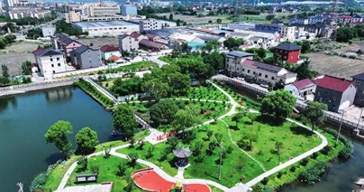共同富裕不是吃大锅饭，孙玉良：至少要解除养老与医疗的全民之忧