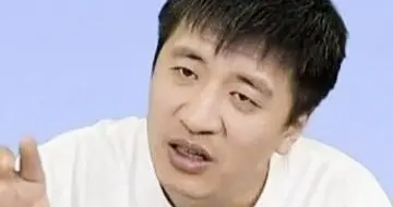 那个从东北小县城拼出来、一生帮普通孩子少走弯路的实在人，走了