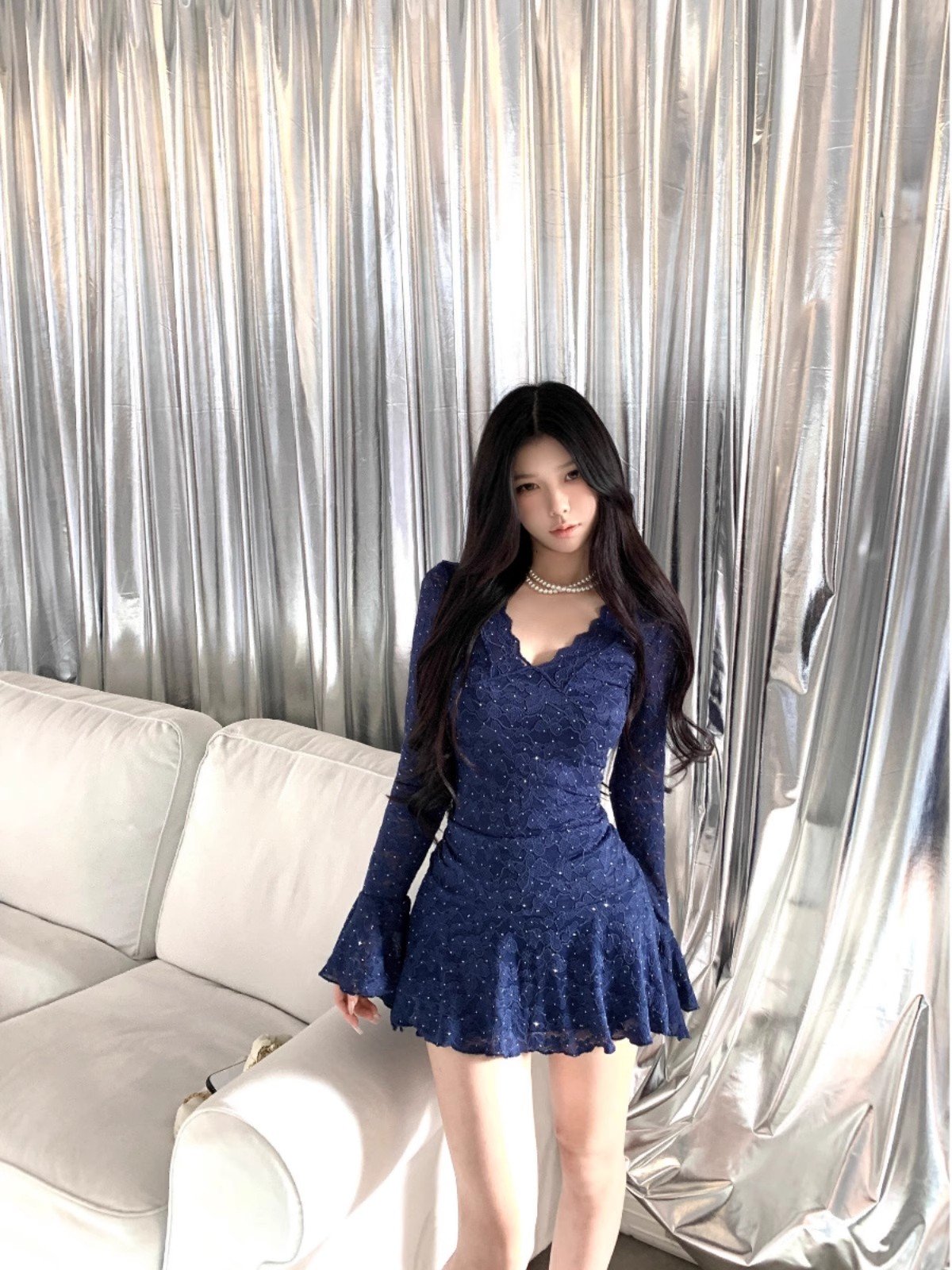 性感纯欲蓝色烫钻长袖连衣裙女秋季收腰修身