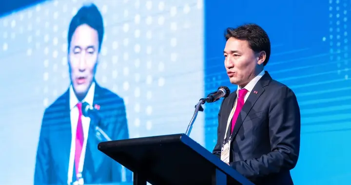 蒙古网红直播冲闯中企、侮辱国人，部长直呼过分：缺油还得求中国
