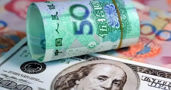 存美元反倒亏本金？外贸巨头急换人民币，资产重估大戏开场了！