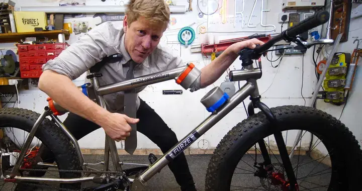 新技术 | 国外“手工耿”搭载磁悬浮自行车：用磁铁颠覆传统避震