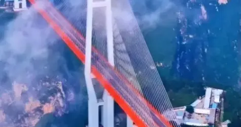 世界桥梁看中国，中国桥梁看贵州，这十座桥能配得上基建狂魔称号