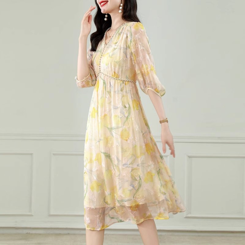 🎭名媛必备，真丝裙的高雅格调👸