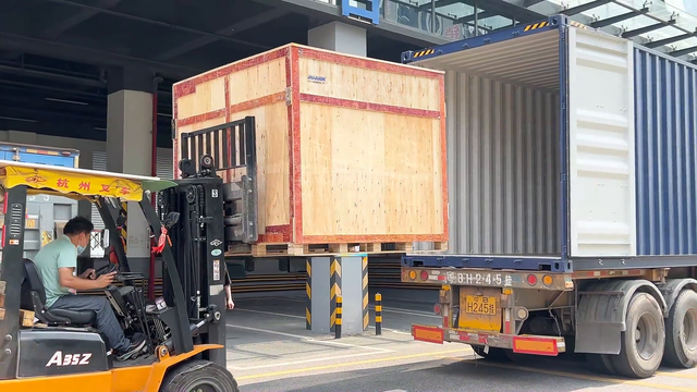 海外订单不断，喇叭外磁磁路机装柜发货中