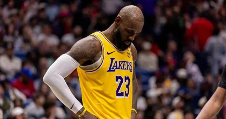 NBA全明星票选！41岁詹姆斯滑落西部第8，21年首发纪录真要断？