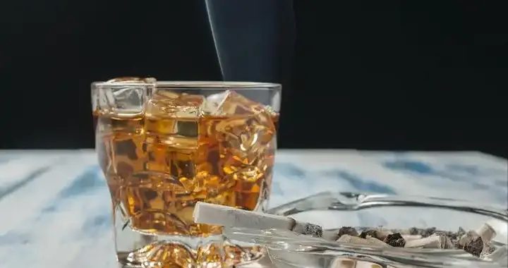 “伤肝大户”被揪出，是烟酒的10倍，提醒：再不忌口，肝或硬如石