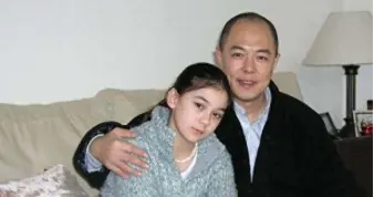 她被张铁林玩弄感情后，选择嫁给了“臭名昭著”的李子雄，18年