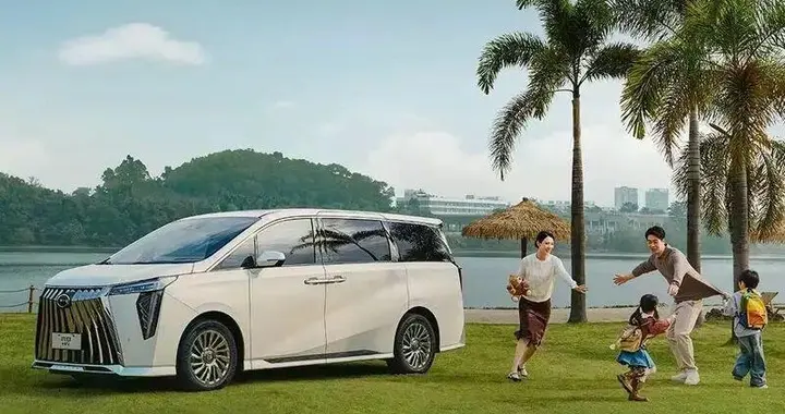 国产豪华混动MPV进入19万时代！2026款传祺M8 HEV这波操作谁顶得住