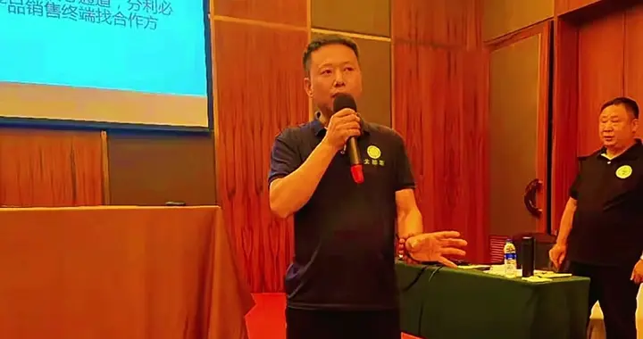 河北苗木老板李文良去世，年仅46岁，开奥迪玩手串，原因让人惋惜