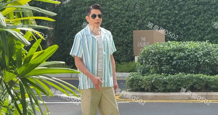 新加坡圣淘沙偶遇郭富城，本人好年轻，除了个子不高几乎没有缺点