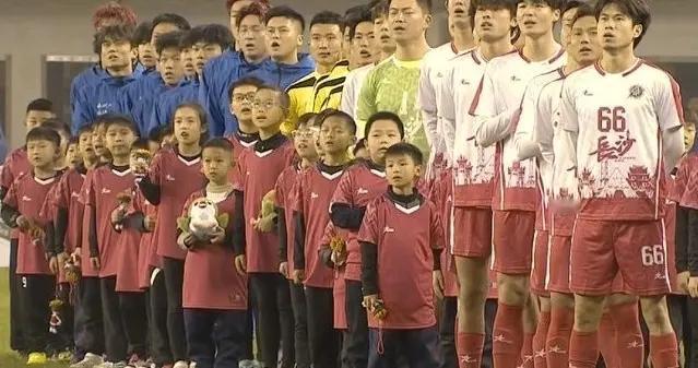 湘超半决赛：黑马永州点球大战7:6战胜长沙，昂首晋级决赛