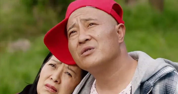 奇怪！农村送走一位老人，儿女们私下会不自觉松口气，城里却相反