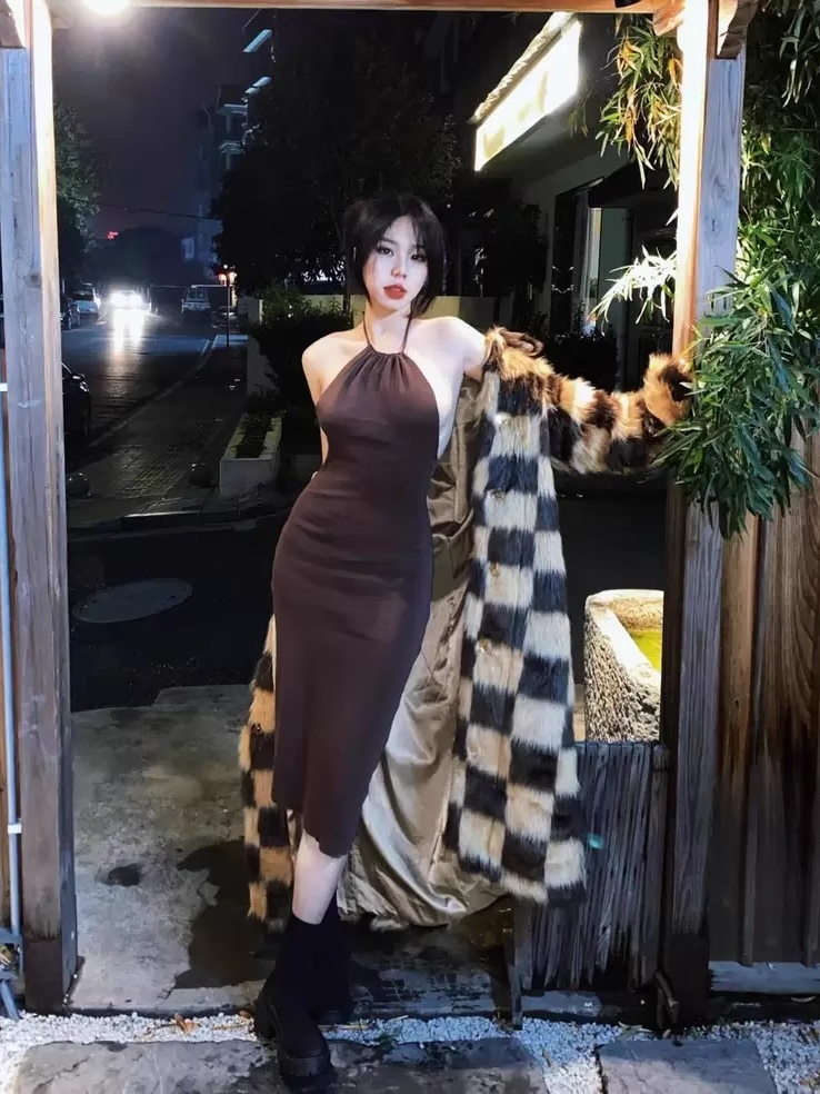 平时从来不会穿这么仙气的裙子，换了一种风