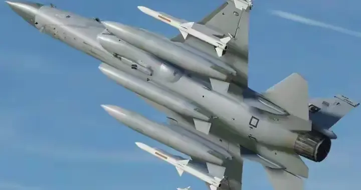 歼10遇冷枭龙热卖？0:6战绩与击穿S-400背后的真相