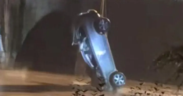 清明假期最诡异车祸！事发仅几秒5人身亡，大家为女司机感到难过