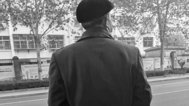 养老家常事儿：两个丁克老头，80多岁同命