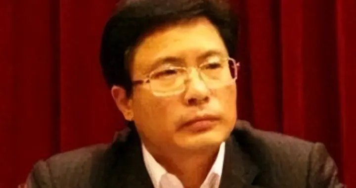 江西“淫贪”，136名情妇不满足，目标千人，著有2本变态快乐日记