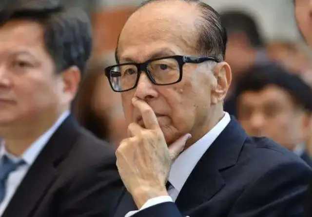 内地十年前有意收购李嘉诚港口，无奈李嘉诚狮子大开口要价太高