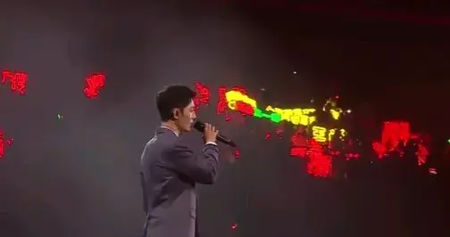 新华社发文，用肖战最幸运的幸运开启新一周！艺人肖战歌曲受欢迎