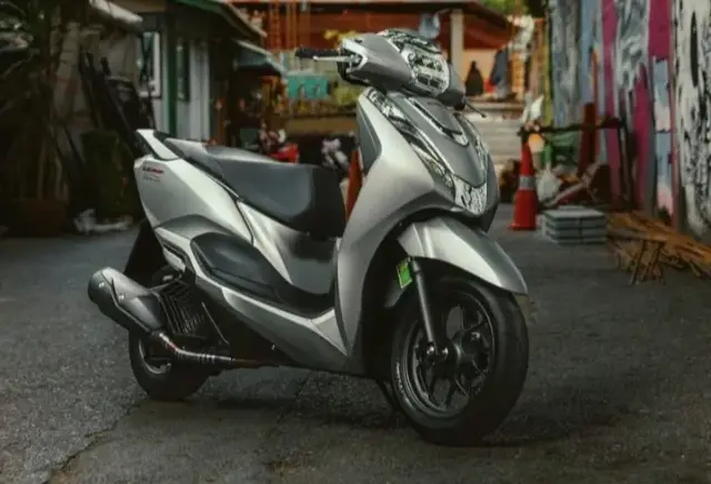 \开不坏\的五羊本田Lead125，280km续航，油耗百公里仅2.1升！