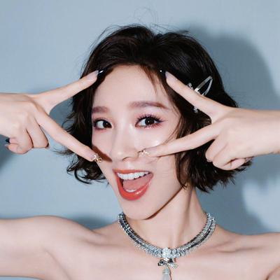 涅槃重生见墨鸦：谁能拒绝短发红唇+钢琴手