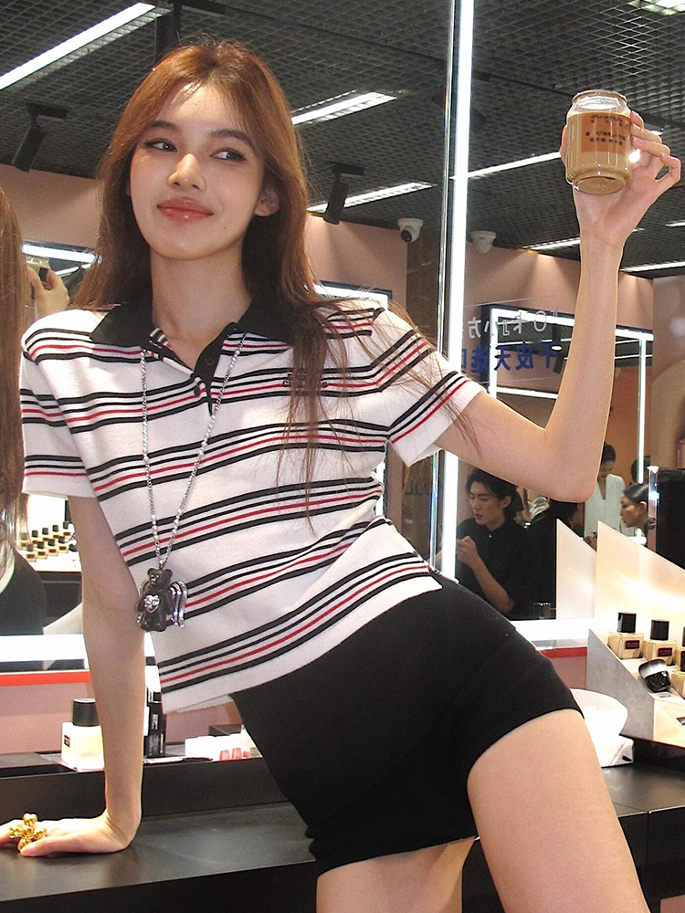 独特超好看小上衣设计感小众条纹短袖t恤女