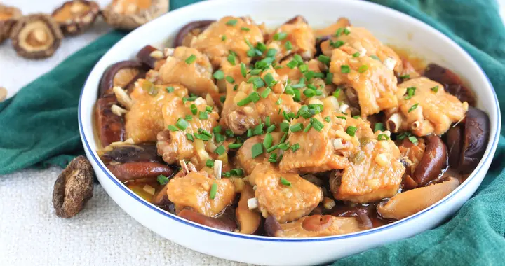 诠释中式烹饪美学：蒸出来的香菇鸡翅