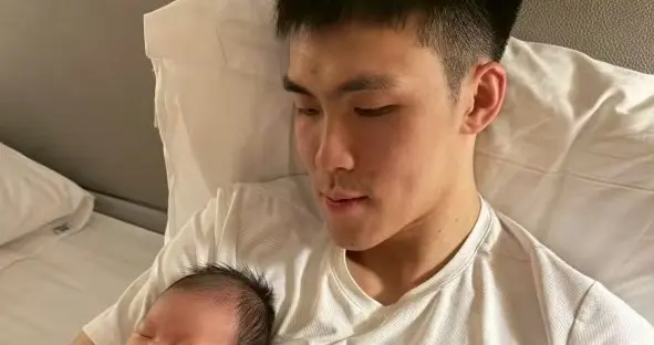 CBA三热点：庞峥麟喜得贵子，李弘权2年C类续约，山东欲签杨文学