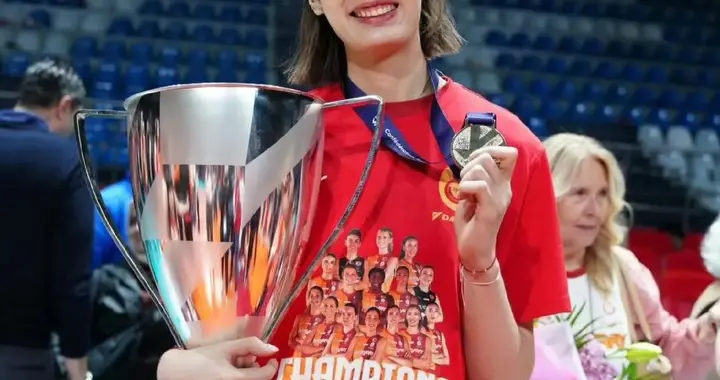 王媛媛今天告别土耳其 启程回国！