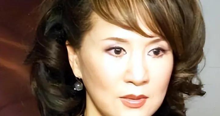 原来早已不是中国籍？事业巅峰远赴美国，被老外“玩腻”晚年回国