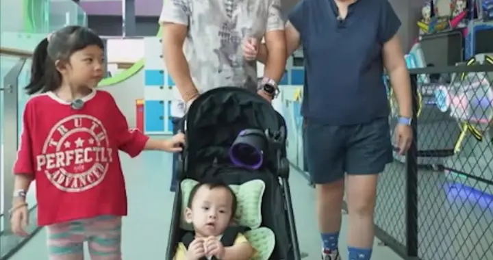 香港绿叶自曝老来生女压力大，59岁妻子产后性格大变，婚姻陷危机