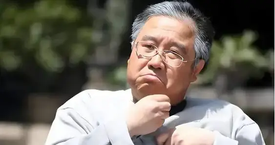 人不会无缘无故就大脑萎缩！医生：大脑萎缩的人，多半有这些习惯