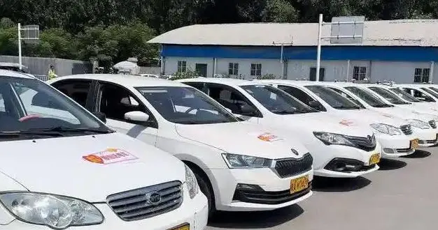 驾校风光不再！高考后没人学车，不是孩子偷懒，是00后算得太精了