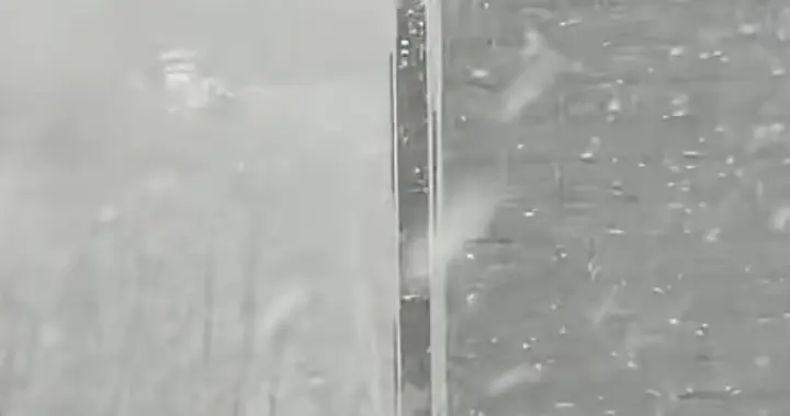 北京的雪，终于来了！在这个城市的钢筋水泥之间