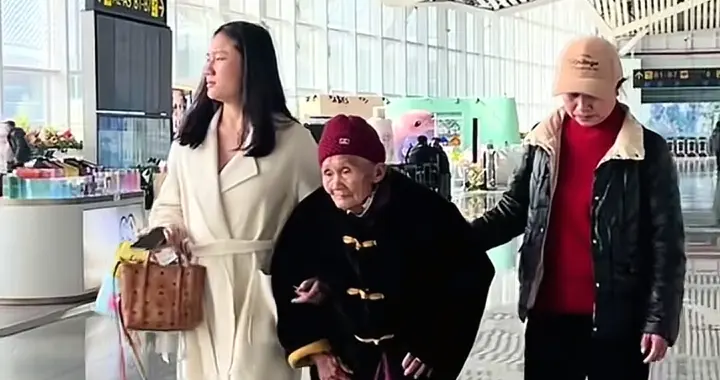 90岁外婆跨越一千公里寻找失散30多年的孙子，网友：别找了！