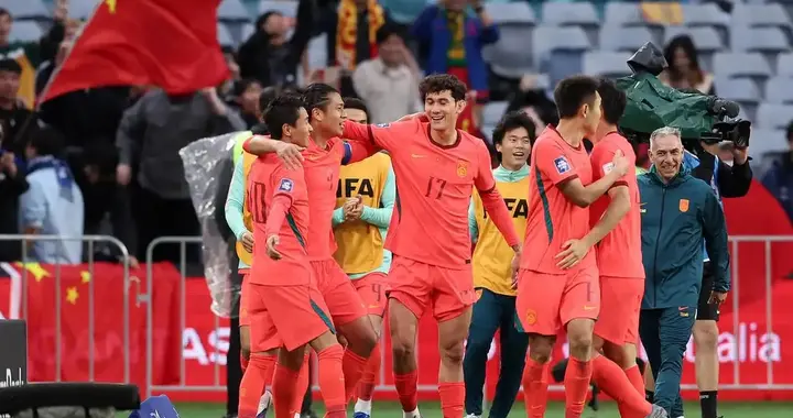 真正考验来了！国足对阵喀麦隆，邵佳一：能遇强敌实属难得