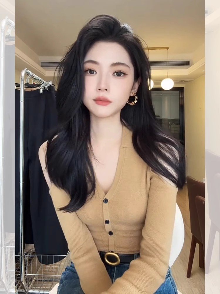 卡其色v领露肩修身内搭打底衫上衣女春秋2