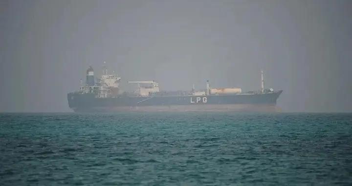 特朗普谈论，“我们就像海盗一样”，从扣押到公然掠夺，矛盾爆发