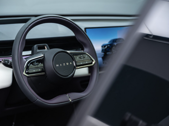 EZ-60亮相即爆款 1.8万小订势不可挡