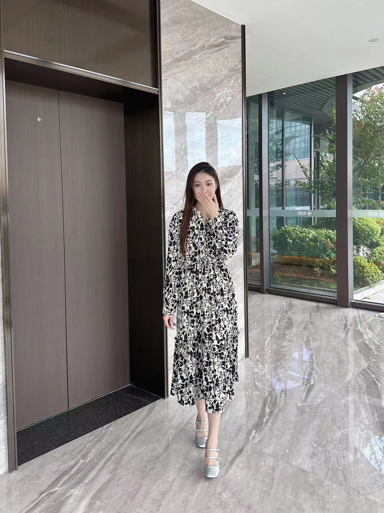 这碎花连衣裙真的好好看好显瘦